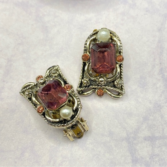 Vintage Clip On Earrings Purple Stone & Faux Pearl - Picture 2 of 7